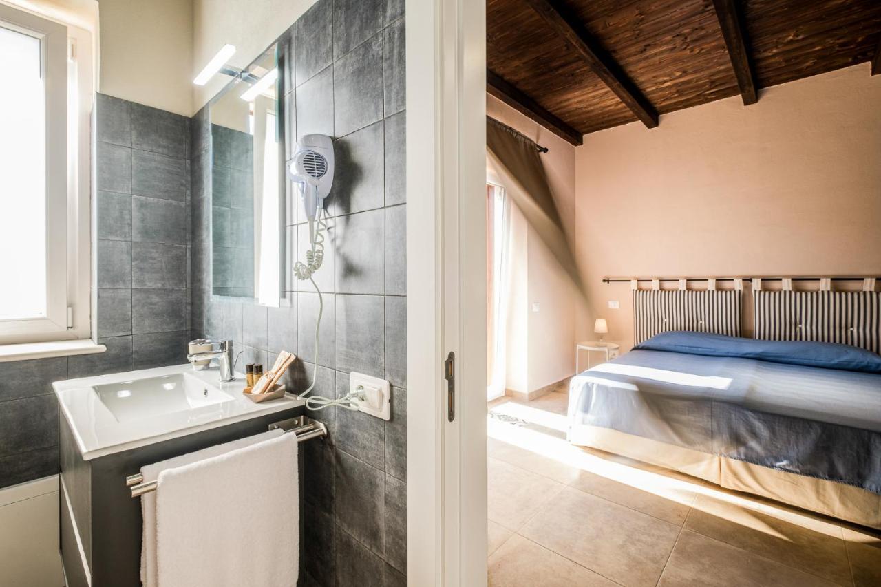 Отель Residenza Mistral Ренде Экстерьер фото
